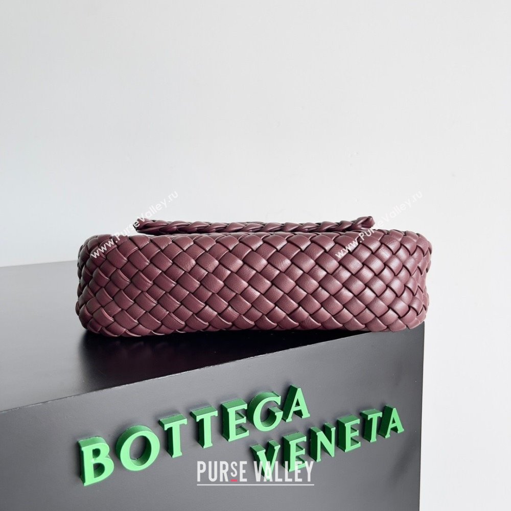 bottega veneta Small Cobble Shoulder Bag in lambskin barolo 2023 (misu-230927-28)