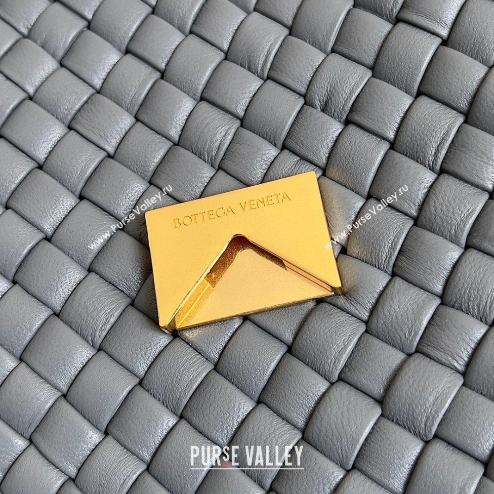 bottega veneta Small Cobble Shoulder Bag in lambskin thunder 2023 (misu-230927-30)