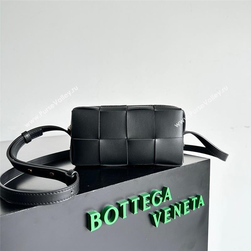 Bottega Veneta Mini Cassette Cross-Body Bag in lambskin black 2023 (misu-230927-59)