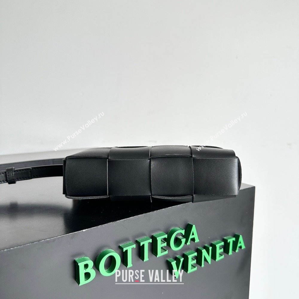 Bottega Veneta Mini Cassette Cross-Body Bag in lambskin black 2023 (misu-230927-59)