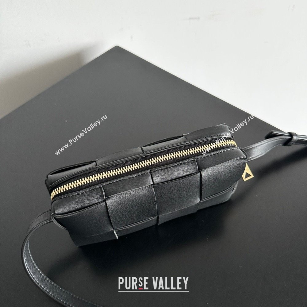Bottega Veneta Mini Cassette Cross-Body Bag in lambskin black 2023 (misu-230927-59)