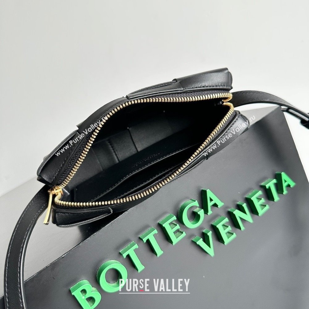 Bottega Veneta Mini Cassette Cross-Body Bag in lambskin black 2023 (misu-230927-59)