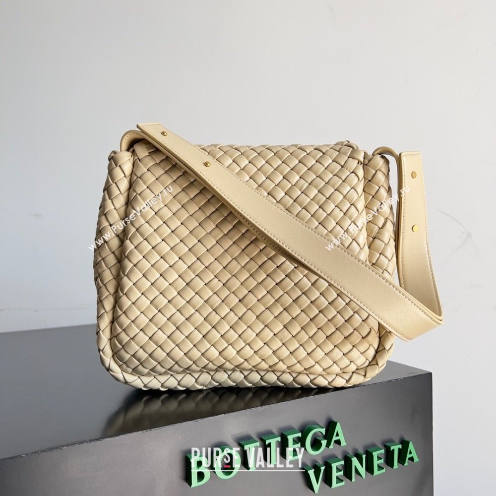 bottega veneta Small Cobble Shoulder Bag in lambskin porridge 2023 (misu-230927-24)