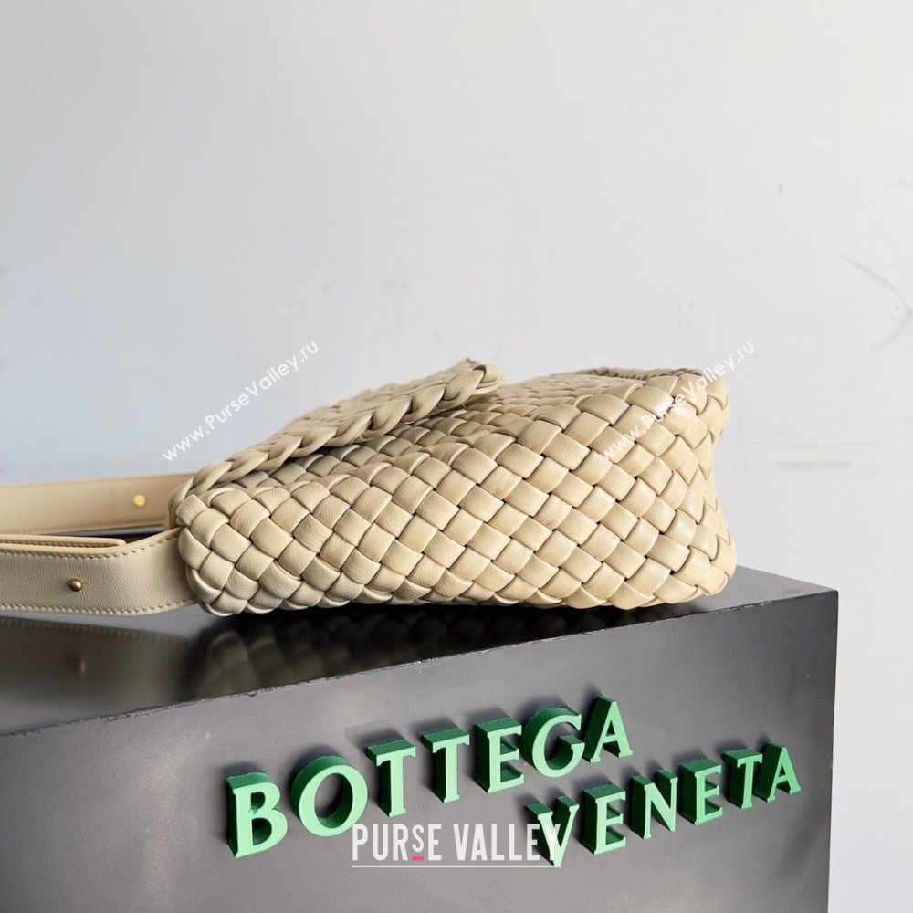 bottega veneta Small Cobble Shoulder Bag in lambskin porridge 2023 (misu-230927-24)
