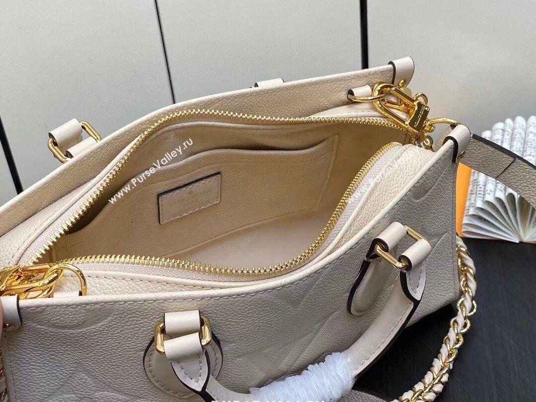 Louis Vuitton Embossed grained cowhide leather OnTheGo East West Bag M23698 Cream 2023 (weijian-23101805)
