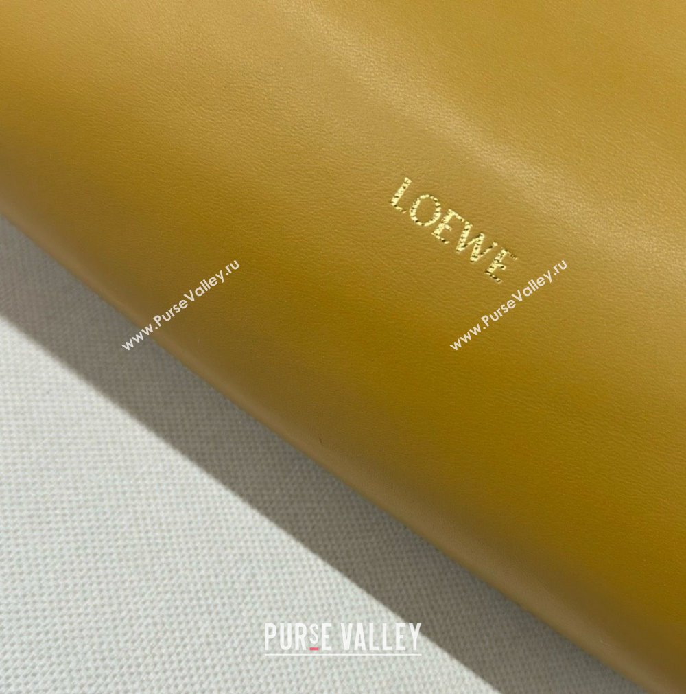 loewe flamenco purse in mellow nappa lambskin 012403 sahara 2024 (yongsheng-240410-03)