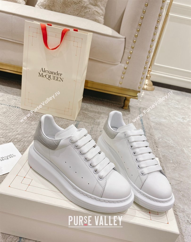 Alexander McQueen Oversized Women/Men Sneakers 45 2023 (modeng-23101845)