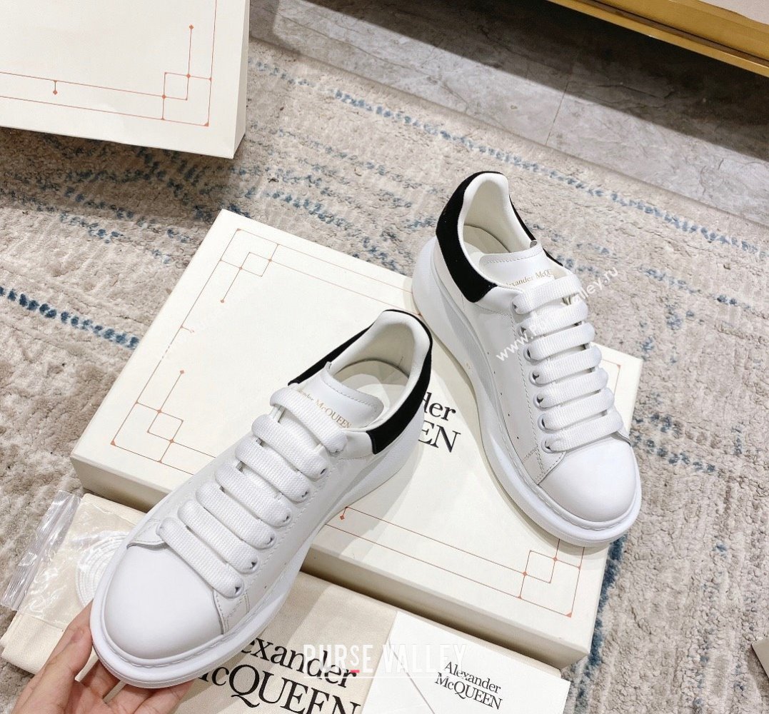 Alexander McQueen Oversized Women/Men Sneakers 05 2023 (modeng-23101805)