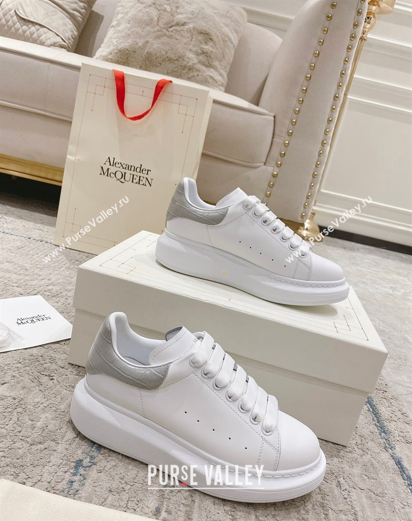 Alexander McQueen Oversized Women/Men Sneakers 45 2023 (modeng-23101845)