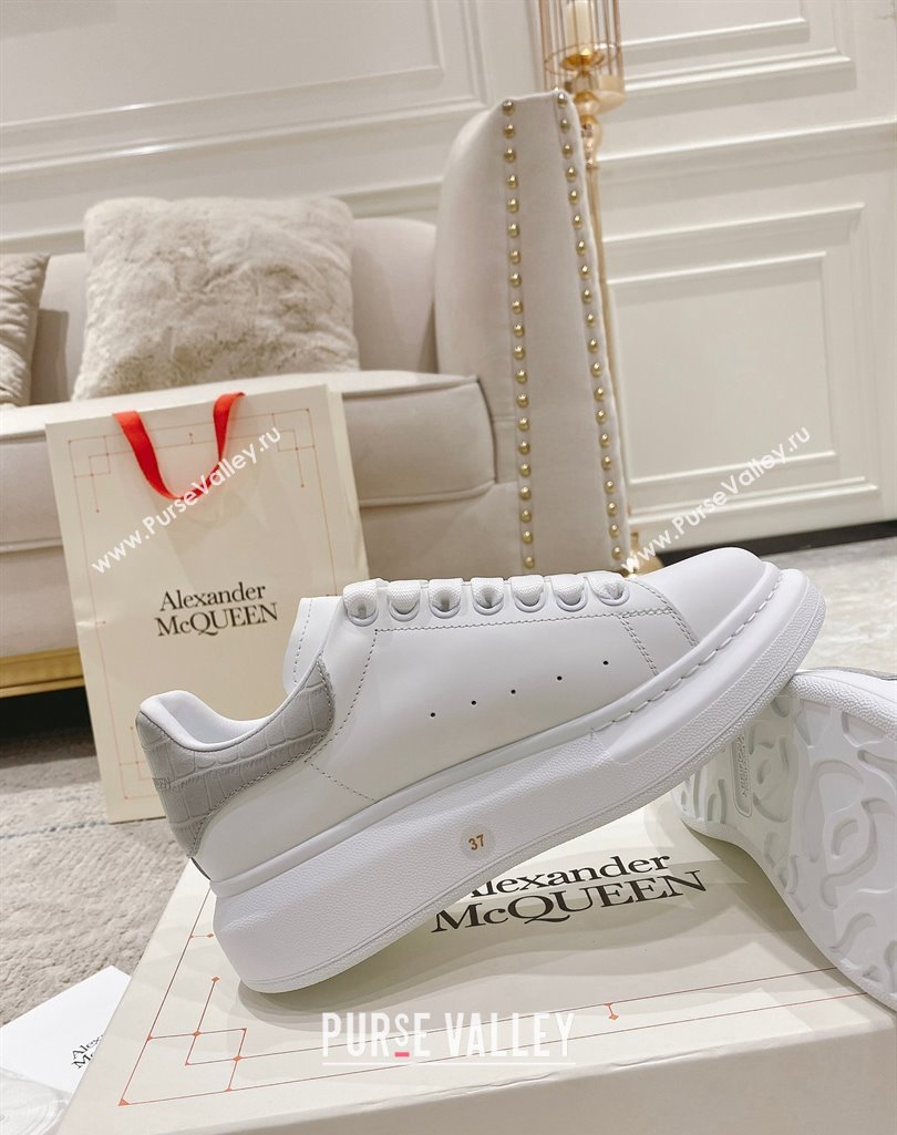 Alexander McQueen Oversized Women/Men Sneakers 45 2023 (modeng-23101845)