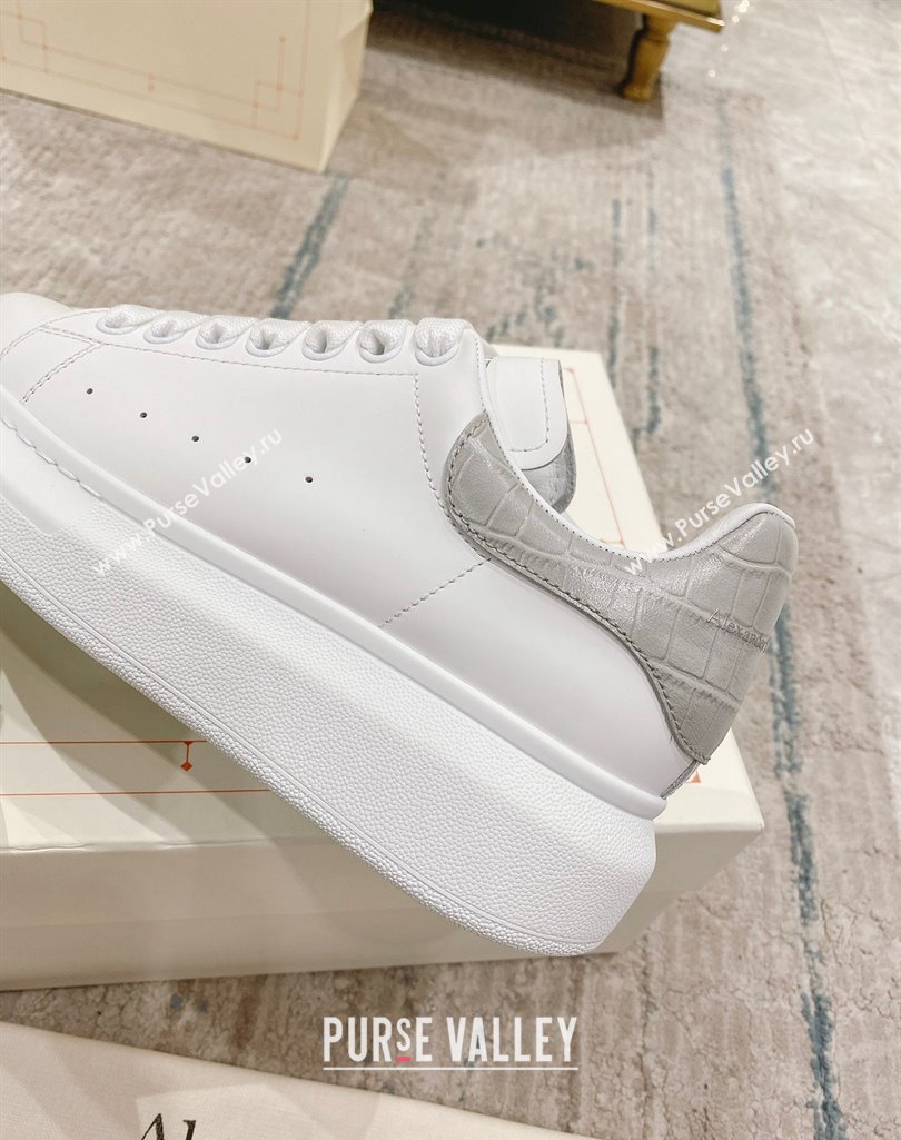 Alexander McQueen Oversized Women/Men Sneakers 45 2023 (modeng-23101845)