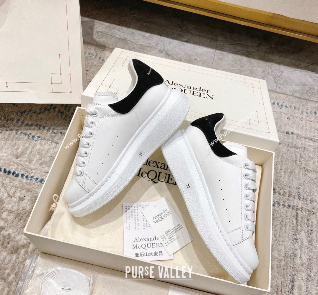 Alexander McQueen Oversized Women/Men Sneakers 05 2023 (modeng-23101805)