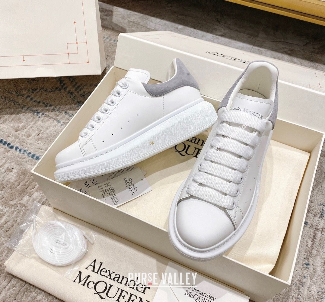 Alexander McQueen Oversized Women/Men Sneakers 06 2023 (modeng-23101806)
