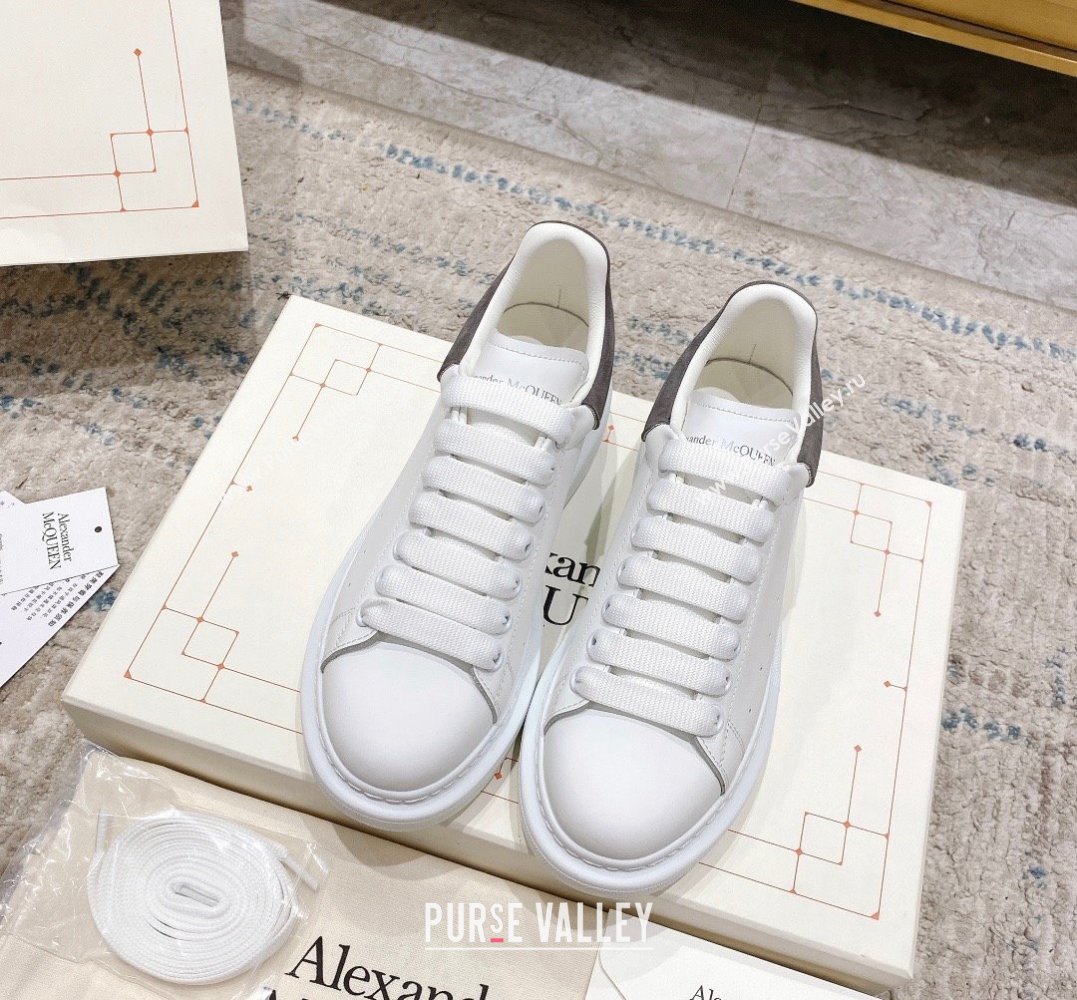 Alexander McQueen Oversized Women/Men Sneakers 07 2023 (modeng-23101807)