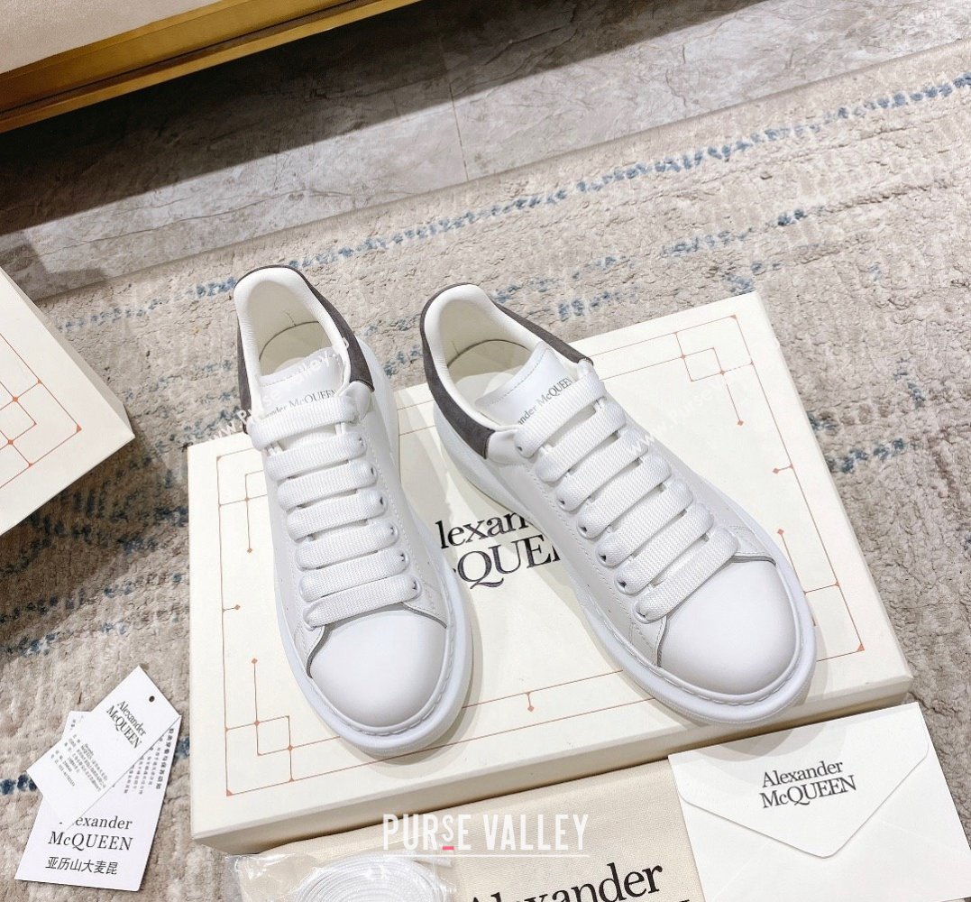 Alexander McQueen Oversized Women/Men Sneakers 07 2023 (modeng-23101807)