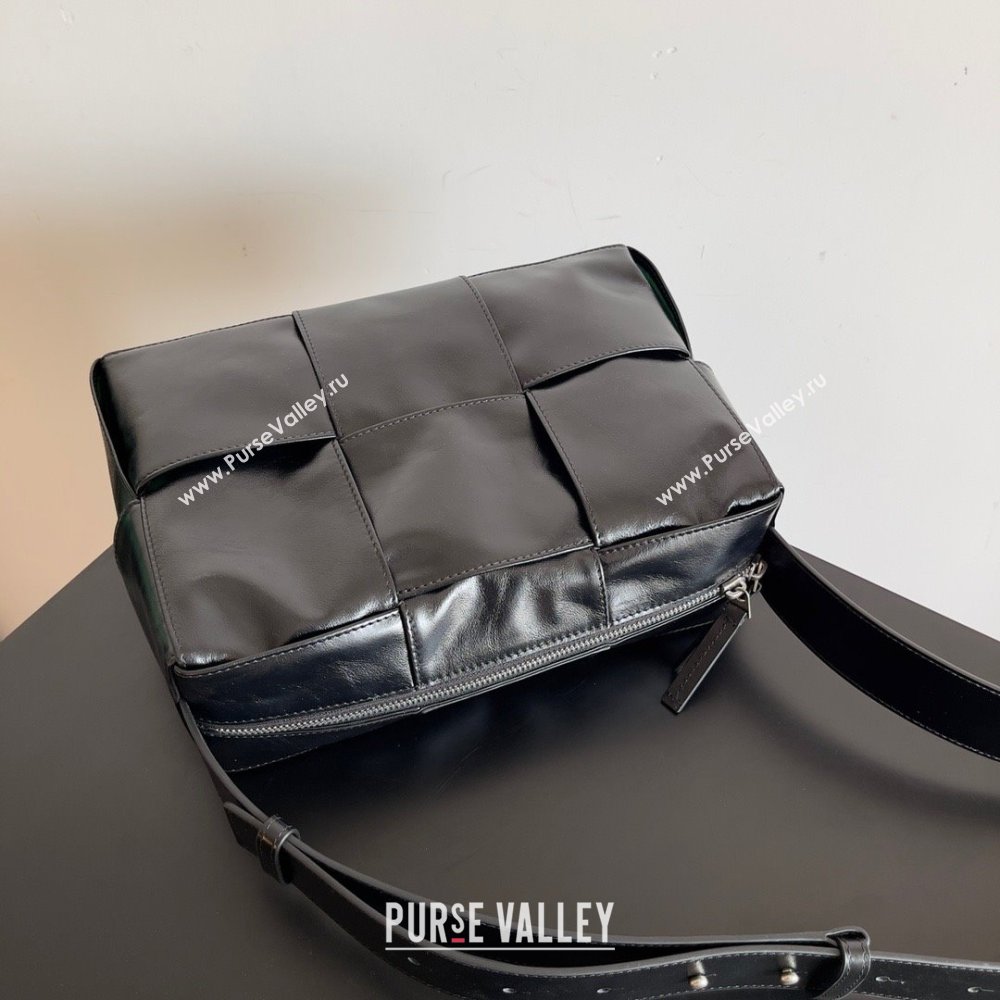 bottega veneta Medium Arco Camera Bag in calfskin black 2023 (misu-230927-03)