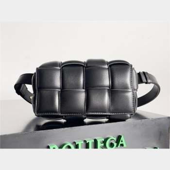 Bottega Veneta Padded Cassette Leather Belt Bag in calfskin black 2023 (misu-230928-01)