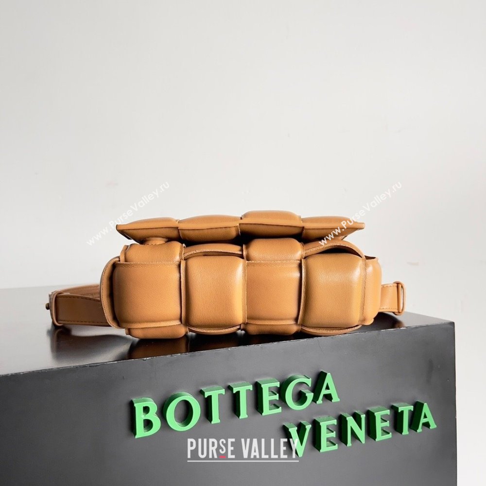 Bottega Veneta Padded Cassette Leather Belt Bag in calfskin wood 2023 (misu-230928-03)