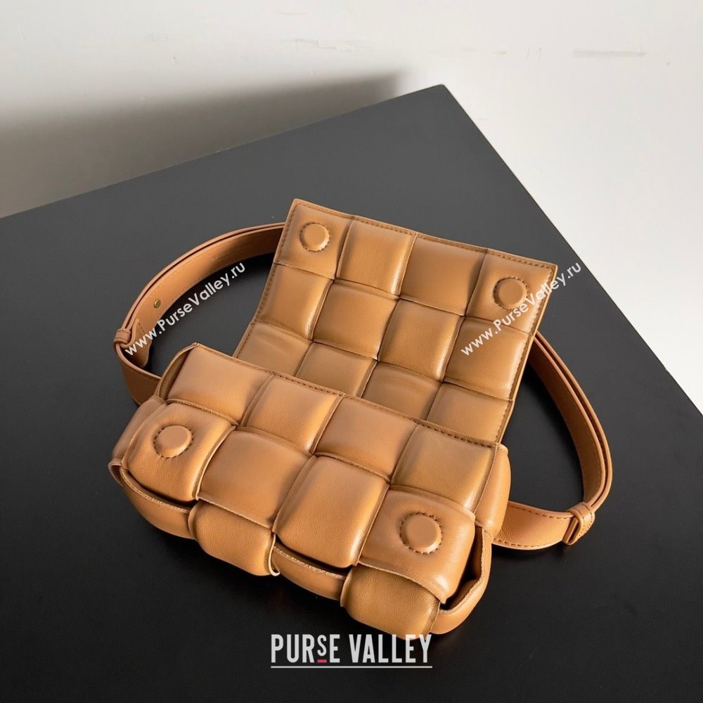 Bottega Veneta Padded Cassette Leather Belt Bag in calfskin wood 2023 (misu-230928-03)
