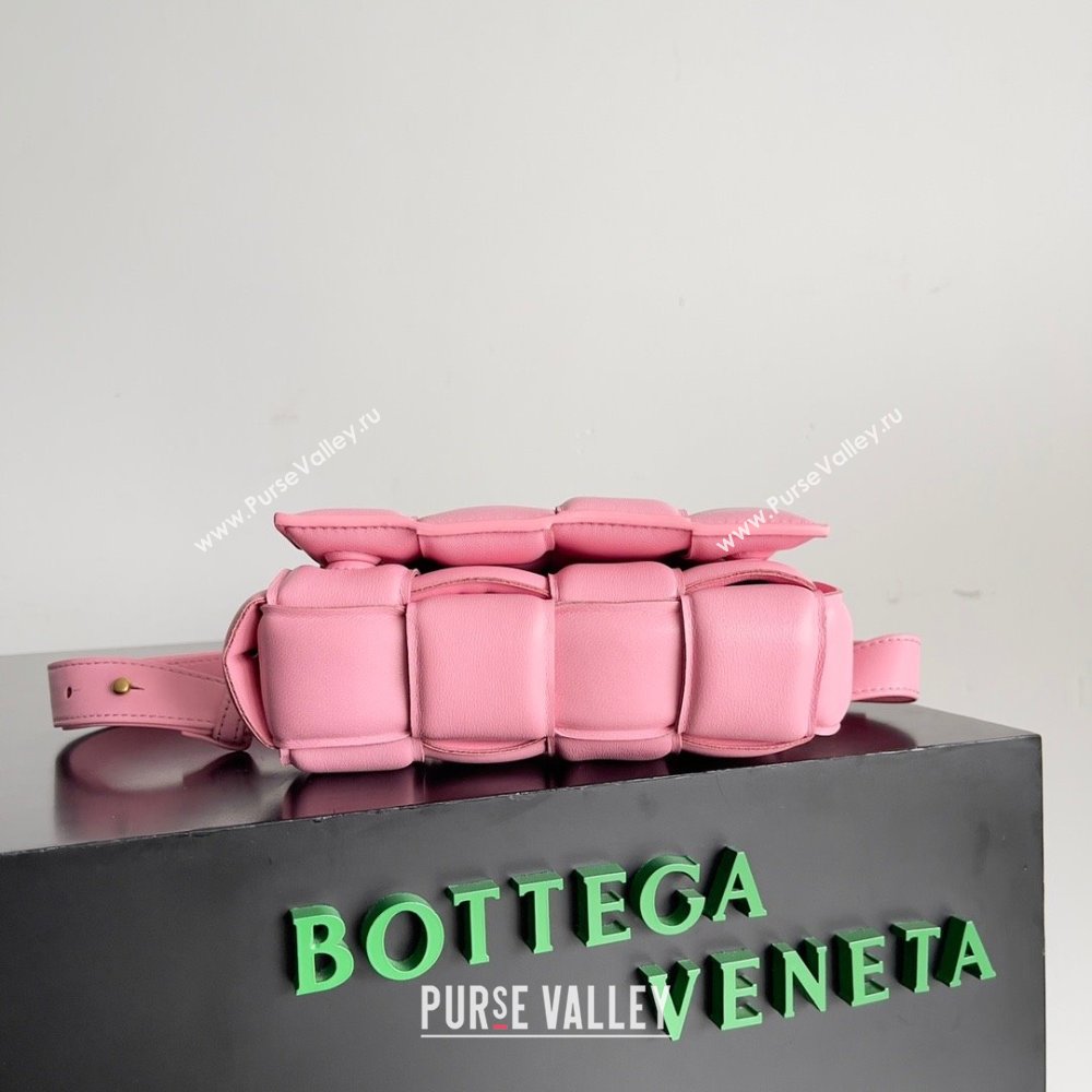 Bottega Veneta Padded Cassette Leather Belt Bag in calfskin PINK 2023 (misu-230928-06)