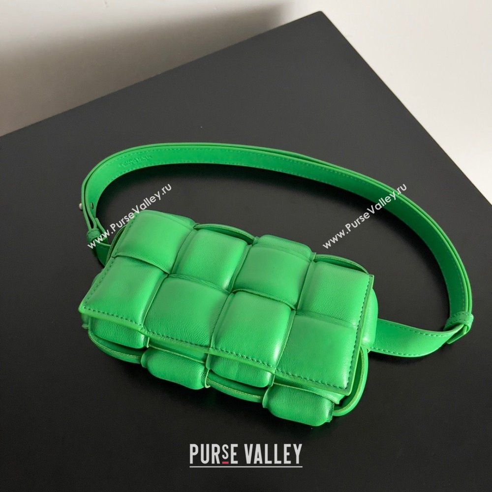 Bottega Veneta Padded Cassette Leather Belt Bag in calfskin PARAKEET 2023 (misu-230928-07)