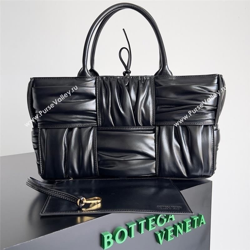 Bottega Veneta Small foulard Intreccio leather Arco Tote Bag black 2023 (misu-230927-12)