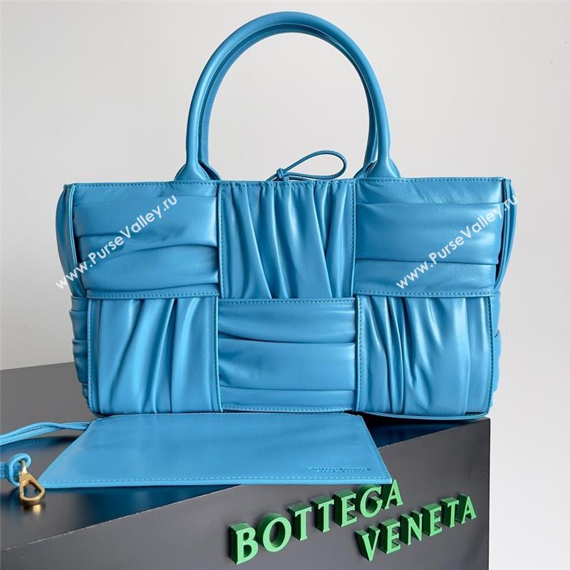 Bottega Veneta Small foulard Intreccio leather Arco Tote Bag lake blue 2023 (misu-230927-19)