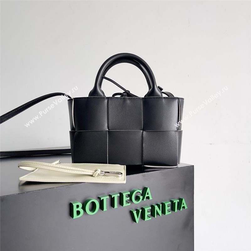 Bottega Veneta Micro intreccio leather Candy Arco Tote Bag black/white 2023 (misu-230927-07)