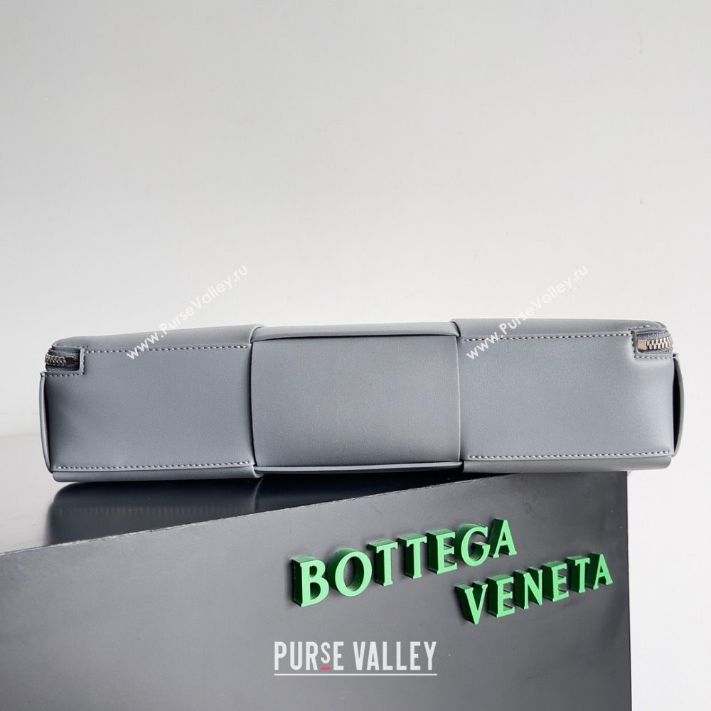 Bottega Veneta small Arco Briefcase in calfskin thunder 2023 (misu-230927-52)