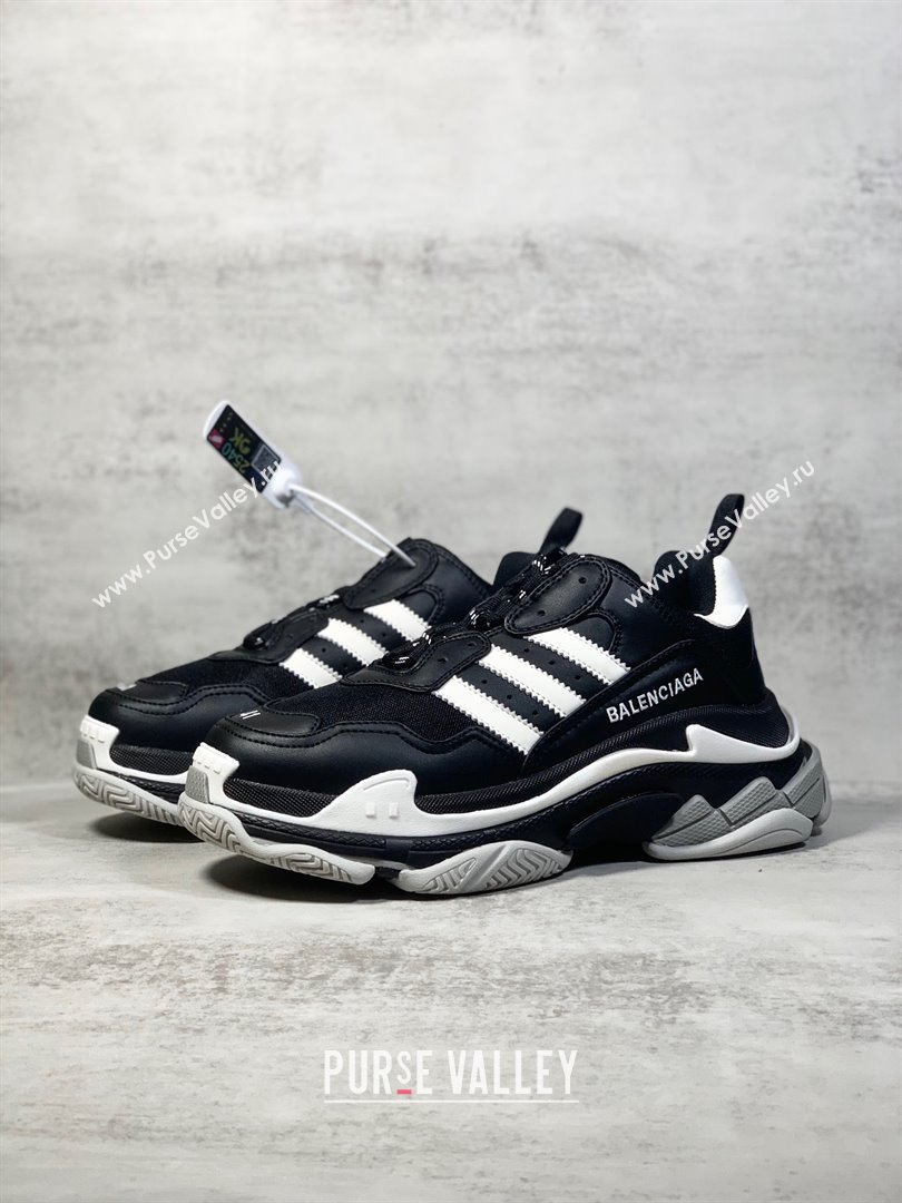 Balenciaga x adidas Triple S low-top sneakers 02 2023 (upin-231019-02)