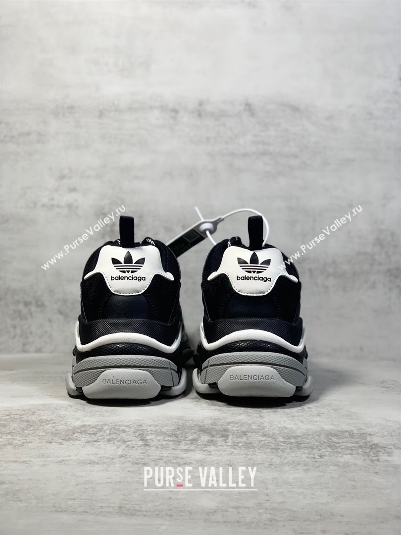 Balenciaga x adidas Triple S low-top sneakers 02 2023 (upin-231019-02)
