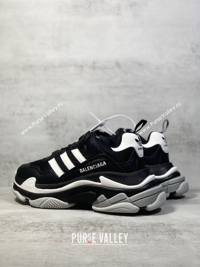 Balenciaga x adidas Triple S low-top sneakers 02 2023 (upin-231019-02)