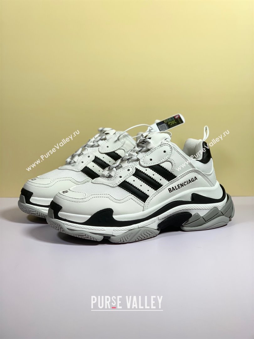 Balenciaga x adidas Triple S low-top sneakers 01 2023 (upin-231019-01)