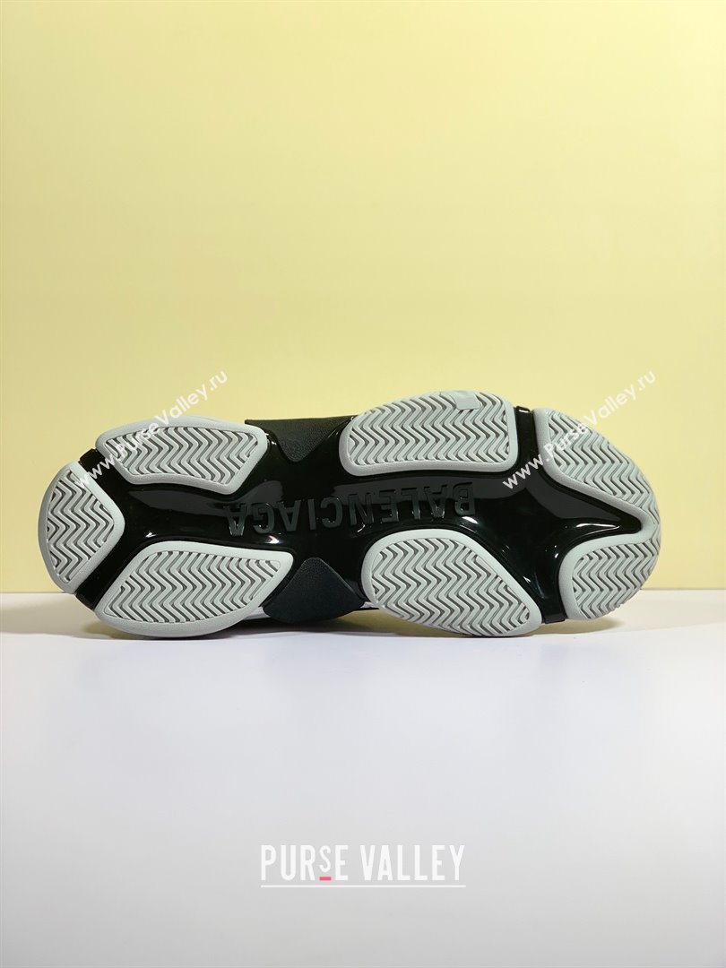 Balenciaga x adidas Triple S low-top sneakers 01 2023 (upin-231019-01)