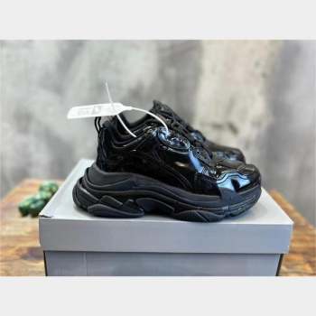 Balenciaga Triple S Sneaker in black rubber 2023 (kaola-231019-04)