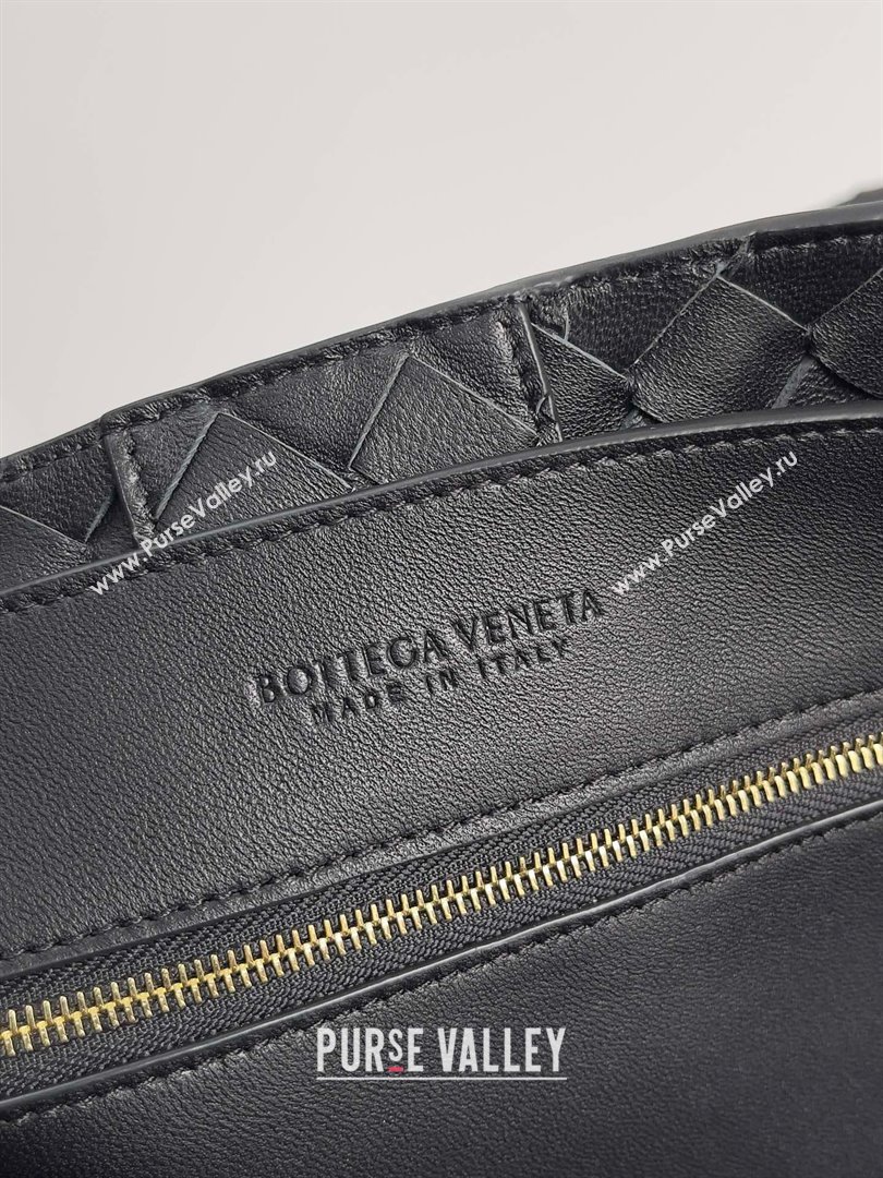 Bottega Veneta Large Andiamo Top Handle Bag in Intrecciato Leather 743575 Black 2023 (misu240110-02)