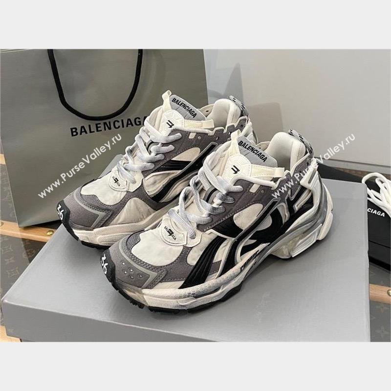 Balenciaga Runner Sneaker in grey, white and black 2023 (kaola-231020-03)