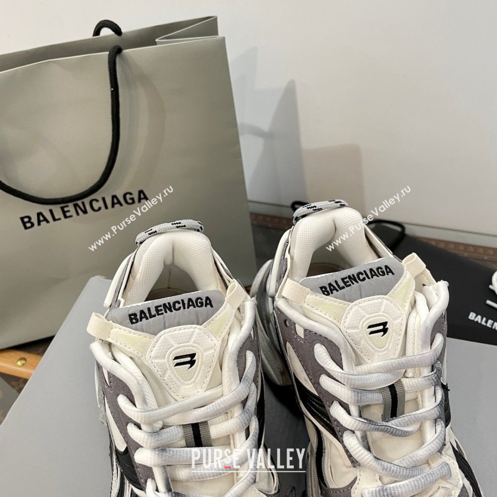 Balenciaga Runner Sneaker in grey, white and black 2023 (kaola-231020-03)