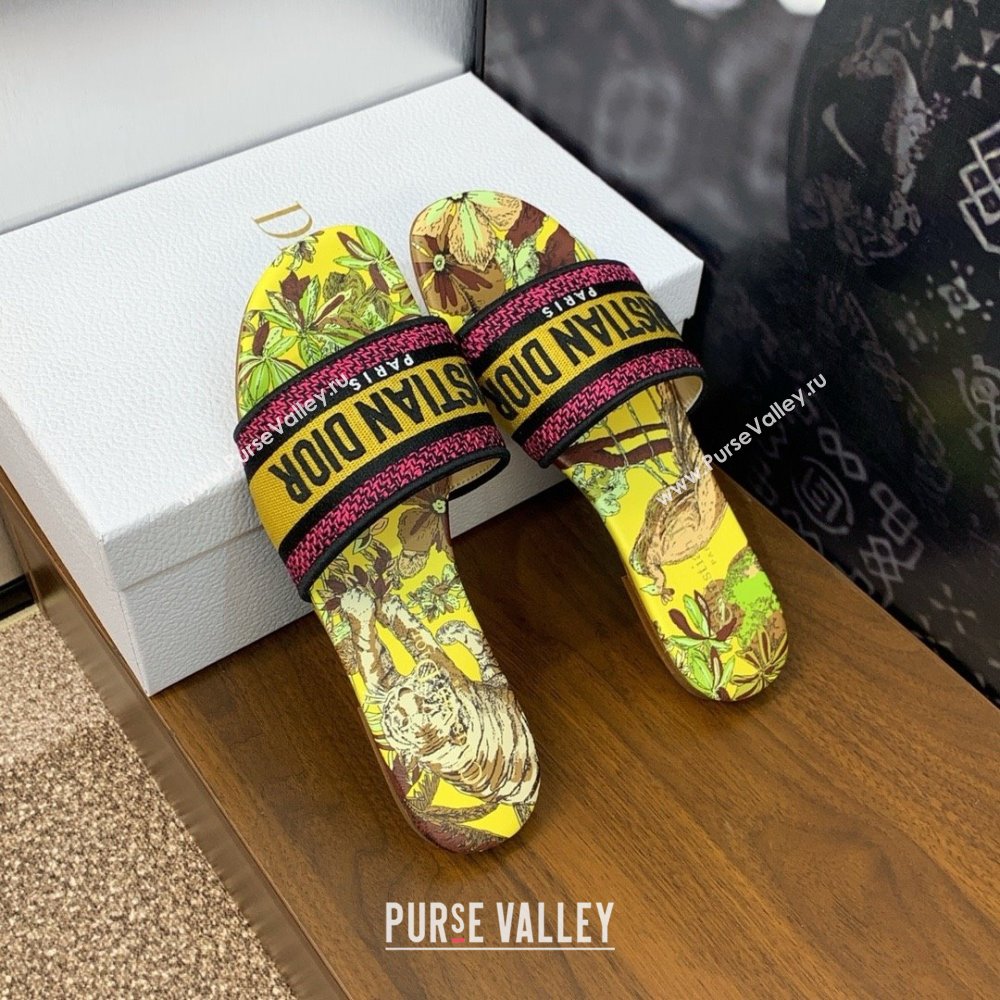 Dior Lime Yellow Multicolor Embroidered Cotton with Toile de Jouy Voyage Motif Dway Flat Slide 2024 (kaola-240306-08)