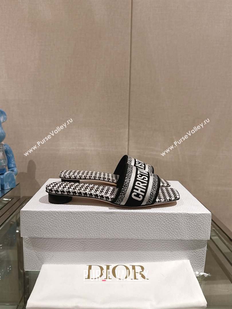 Dior Black and White Micro-Houndstooth Embroidered Cotton Dway Flat Slide 2024 (MODENG-240306-05)