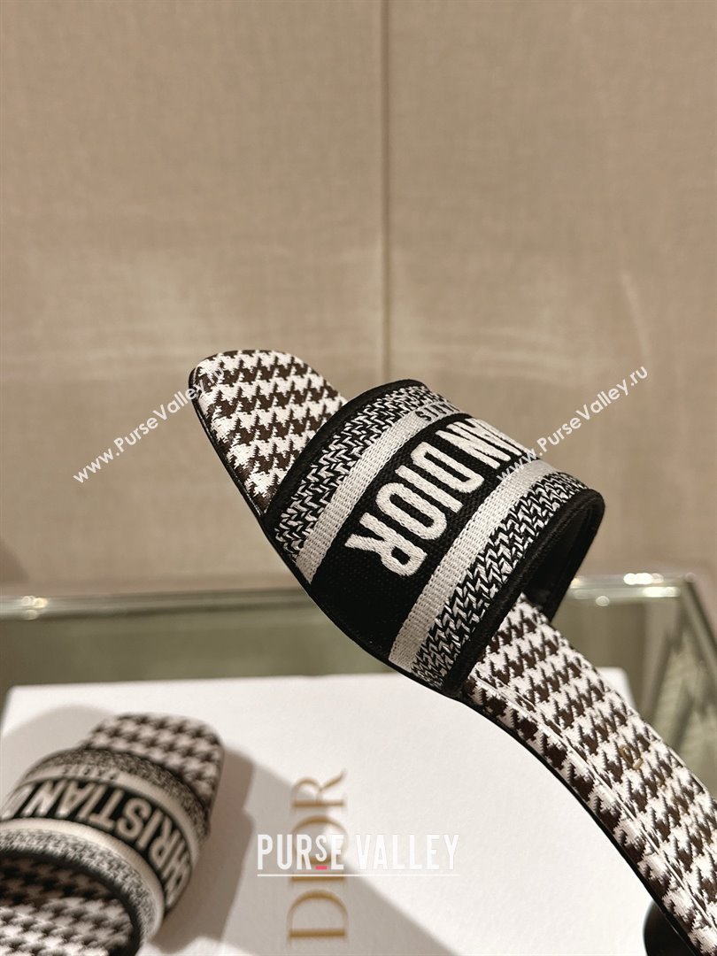 Dior Black and White Micro-Houndstooth Embroidered Cotton Dway Flat Slide 2024 (MODENG-240306-05)