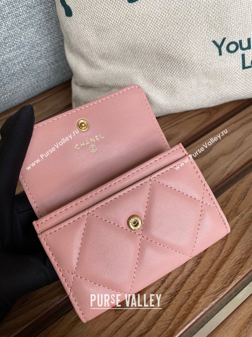 CHANEL 19 Flap Card Holder in lambskin AP1790 PINK 2023 (yongsheng-231124-05)