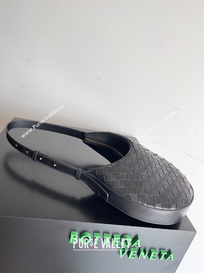 Bottega Veneta Small Drop Intrecciato leather shoulder bag with adjustable strap Black 2023 (misu-23110219)