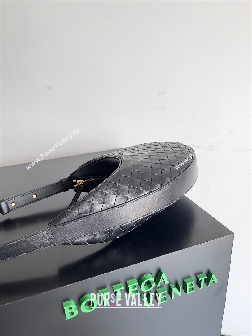 Bottega Veneta Small Drop Intrecciato leather shoulder bag with adjustable strap Black 2023 (misu-23110219)