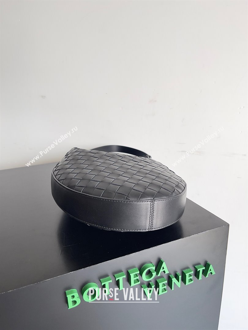 Bottega Veneta Small Drop Intrecciato leather shoulder bag with adjustable strap Black 2023 (misu-23110219)