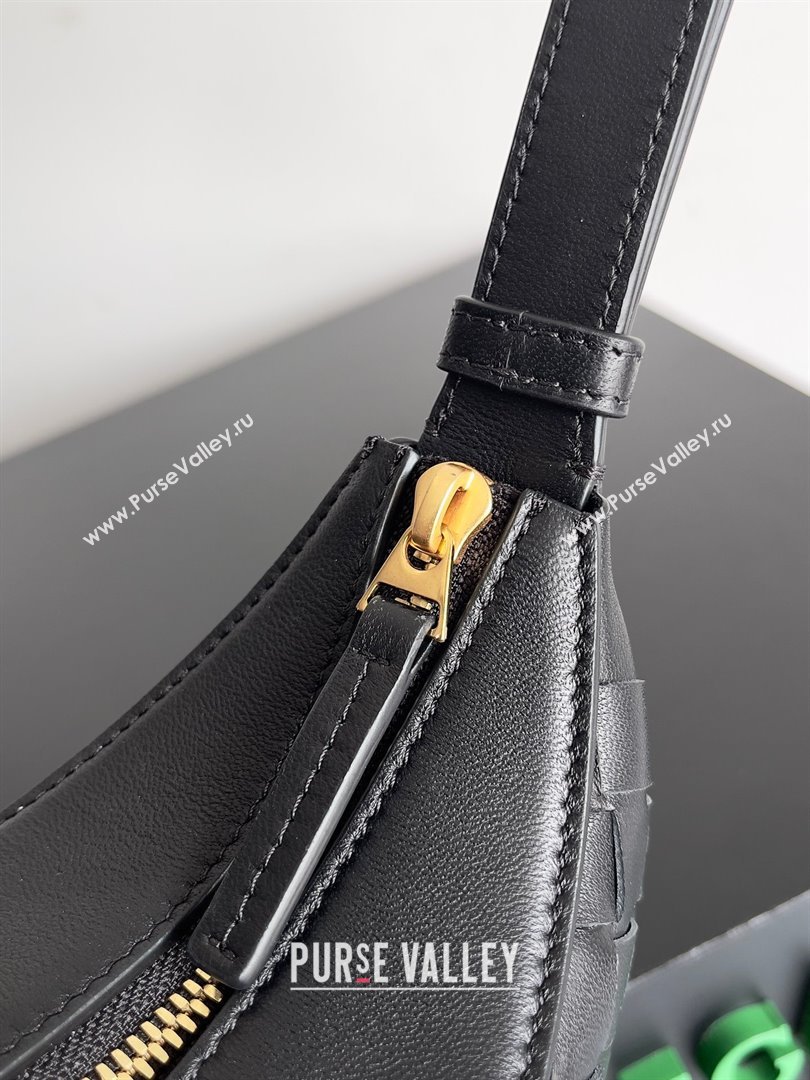 Bottega Veneta Small Drop Intrecciato leather shoulder bag with adjustable strap Black 2023 (misu-23110219)