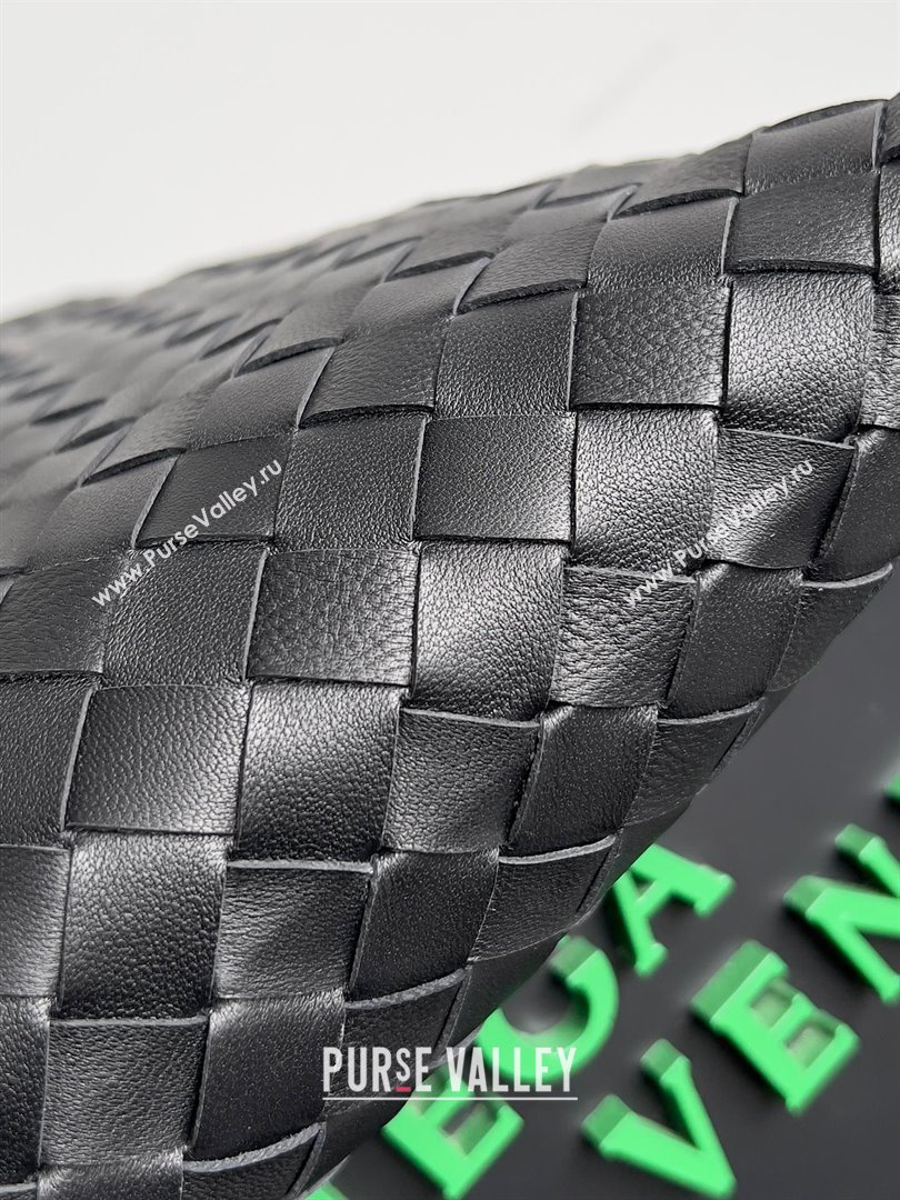 Bottega Veneta Large Hop Intrecciato leather shoulder bag Black 2023 (misu-23110201)