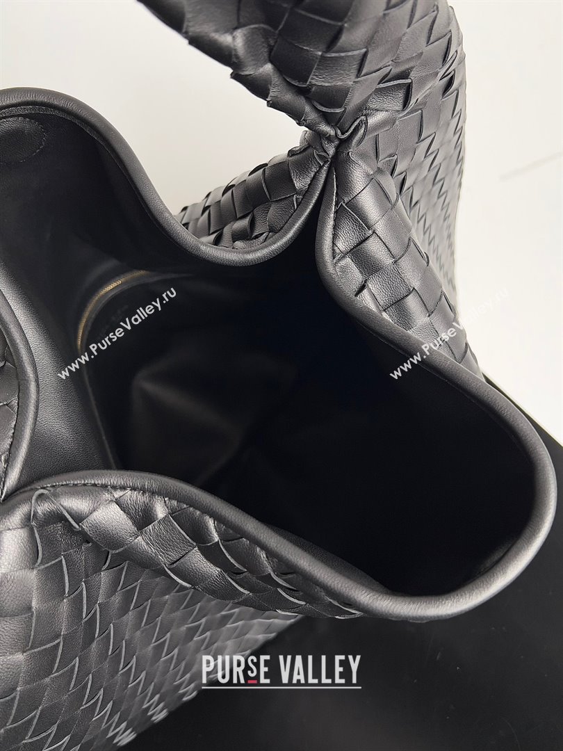 Bottega Veneta Large Hop Intrecciato leather shoulder bag Black 2023 (misu-23110201)