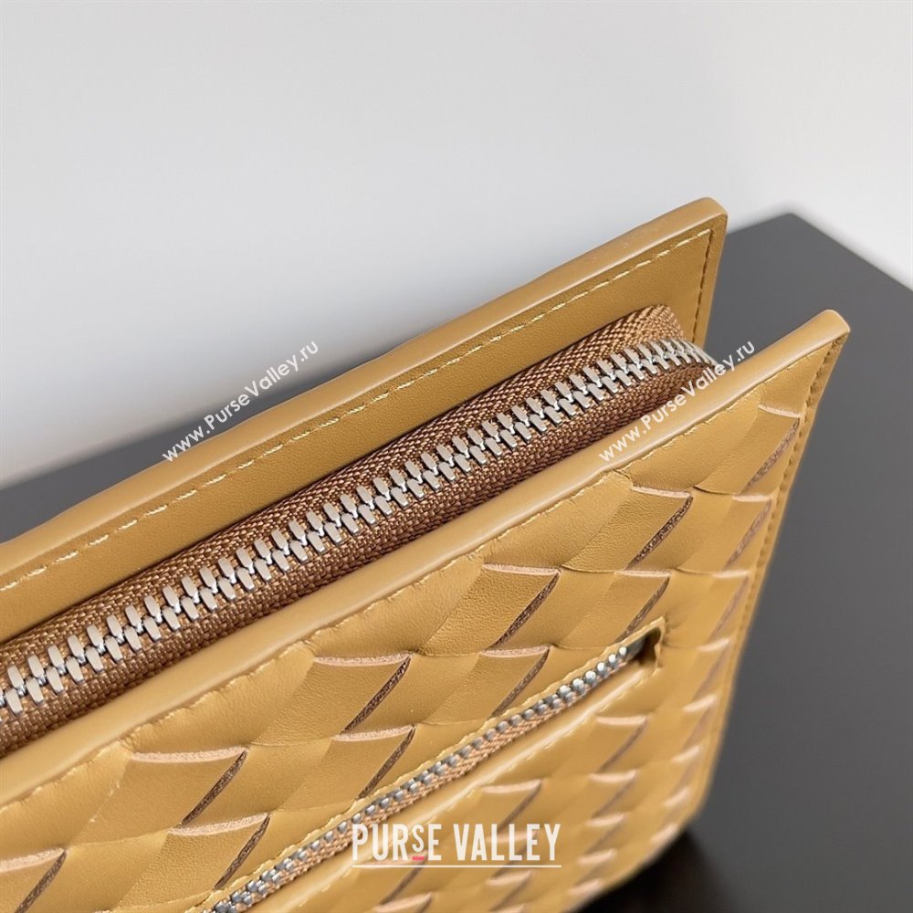 Bottega Veneta Small intrecciato leather document case With Wristlet ACORN 2023 (misu-23110214)