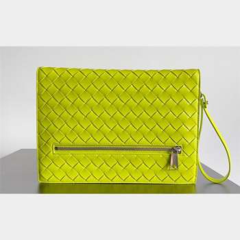 Bottega Veneta Small intrecciato leather document case With Wristlet Kiwi Green 2023 (misu-23110217)